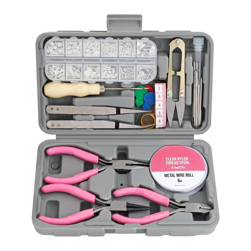 Craft Tools - 17-Piece set of women's handmade jewelry